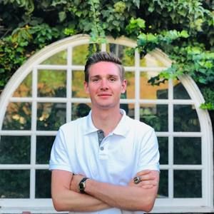 Meet your Posher, Devin